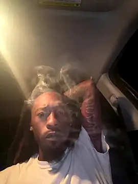 Snapshot of Scattyboo chatting on November 2025 02:04:01 AM Scattyboo online show from November 2025 02:04:01 AM