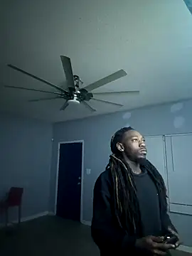 Snapshot of Scattyboo chatting on December 2025 11:47:01 AM Scattyboo online show from December 2025 11:47:01 AM