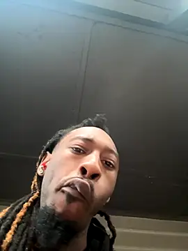 Snapshot of Scattyboo chatting on November 2025 10:24:01 PM Scattyboo online show from November 2025 10:24:01 PM