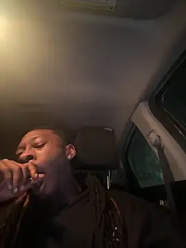 Snapshot of Scattyboo chatting on December 2025 11:11:02 PM Scattyboo online show from December 2025 11:11:02 PM