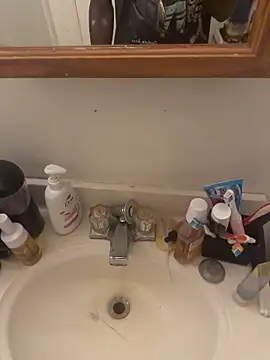 Snapshot of Scattyboo chatting on November 2025 02:48:01 AM Scattyboo online show from November 2025 02:48:01 AM