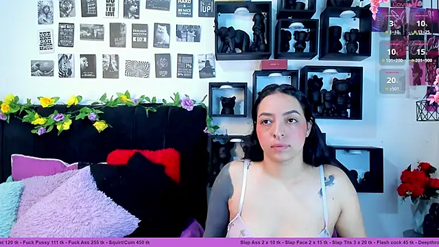 Sarahandzack online show from November 2025 09:13:01 AM