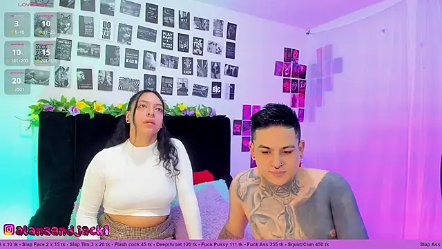 Sarahandzack online show from September 2025 05:24:02 PM