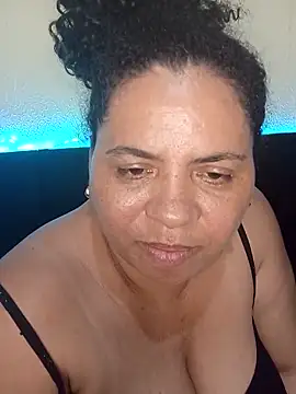 Ravena2290 online show from January 2026 02:27:02 AM