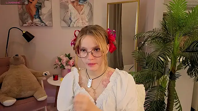 Snapshot of Ginger_Emma chatting on September 2025 02:01:02 PM Ginger Emma online show from September 2025 02:01:02 PM