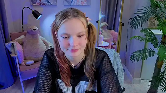 Snapshot of Ginger_Emma chatting on September 2025 08:45:02 PM Ginger Emma online show from September 2025 08:45:02 PM