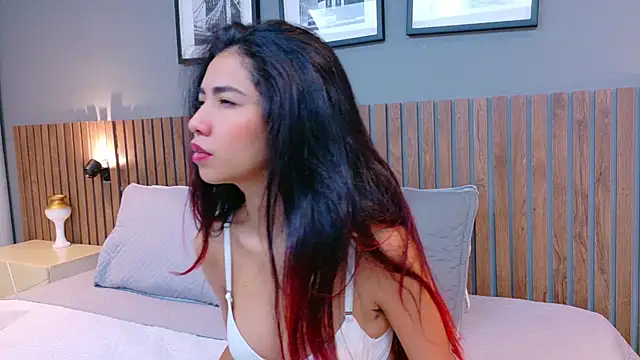 luna roja25 online show from September 2025 01:05:02 PM