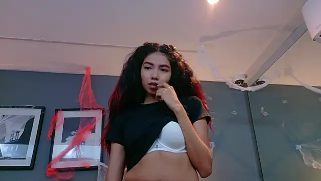 luna roja25 online show from October 2025 12:40:02 PM