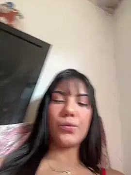 aline2007 online show from September 2025 04:46:02 PM