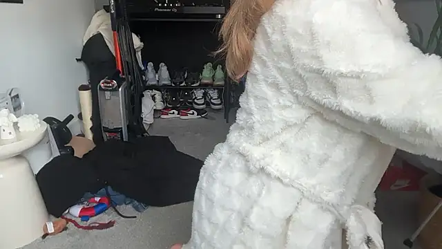 KayleeBella online show from March 2026 09:05:01 AM