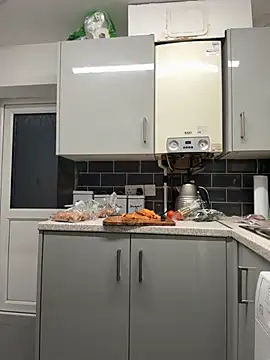 Snapshot of KayleeBella chatting on September 2025 06:25:02 PM KayleeBella online show from September 2025 06:25:02 PM