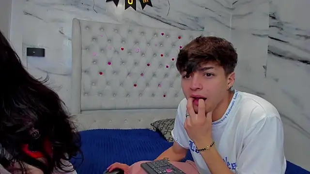 Ari and Storm online show from May 2026 04:54:02 PM