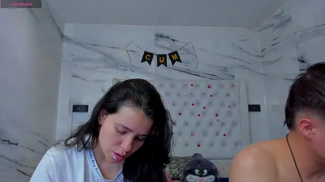 Ari and Storm online show from May 2026 02:48:02 PM