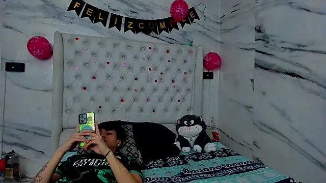 Ari and Storm online show from March 2026 02:08:02 PM