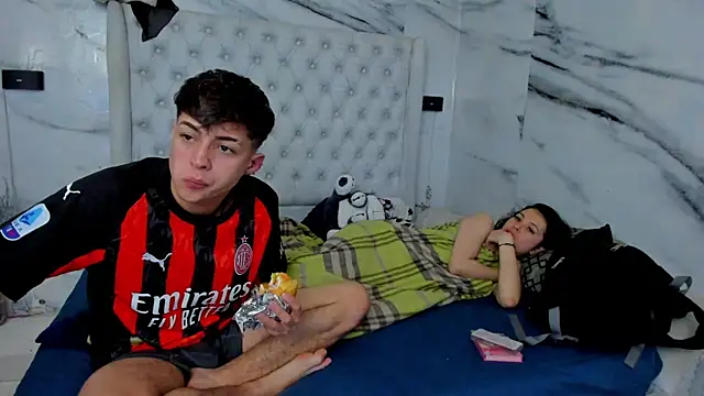 Ari and Storm online show from January 2026 04:11:02 PM