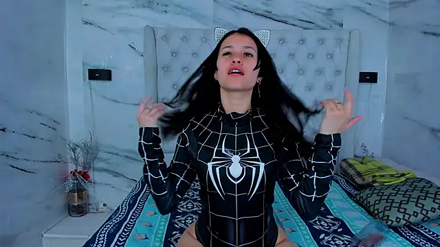 Ari and Storm online show from November 2025 12:09:01 PM