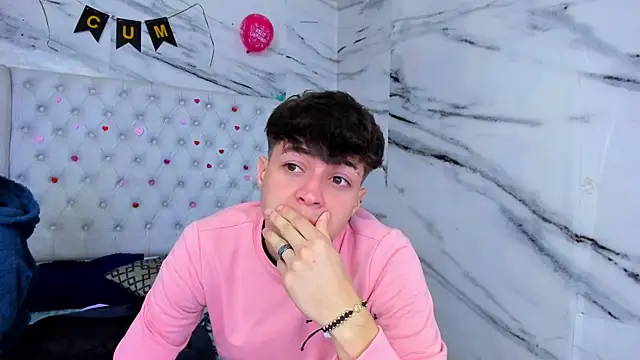 Ari and Storm online show from April 2026 02:11:01 PM