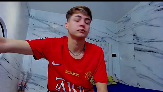 Ari and Storm online show from November 2025 03:34:02 PM