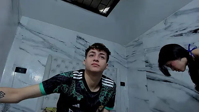 Ari and Storm online show from December 2025 01:43:02 PM