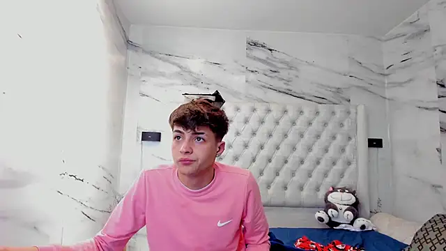 Ari and Storm online show from January 2026 03:48:02 PM