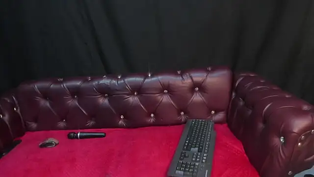 Scarlett 14  online show from October 2025 03:33:02 AM