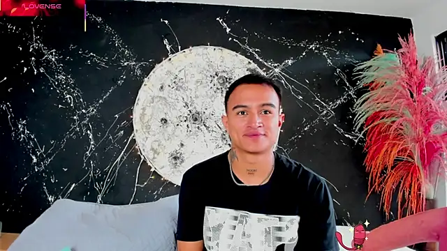 LiamDeep online show from November 2025 03:44:02 PM