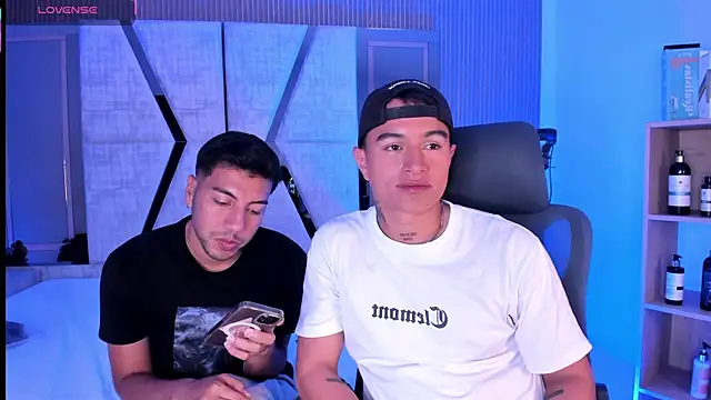 LiamDeep online show from January 2026 08:27:01 PM