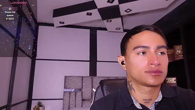 LiamDeep online show from February 2026 06:06:02 PM