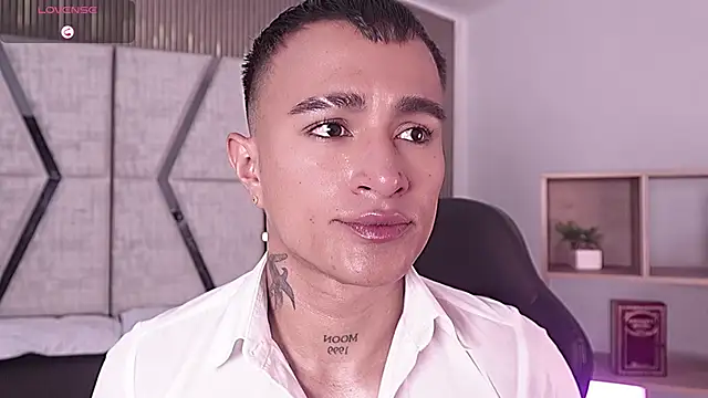 LiamDeep online show from February 2026 08:30:02 PM