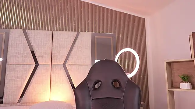 LiamDeep online show from January 2026 08:23:01 PM