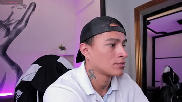 LiamDeep online show from November 2025 08:14:01 PM