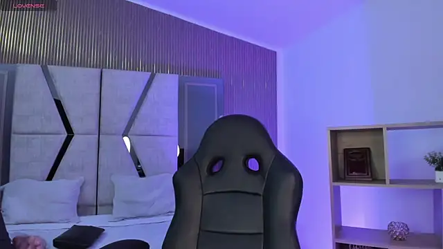 LiamDeep online show from February 2026 08:53:01 PM