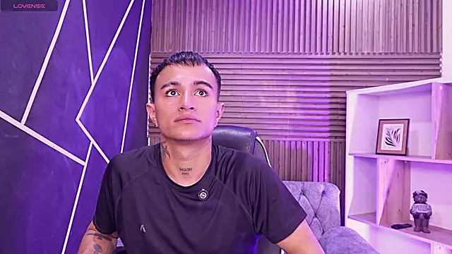 LiamDeep online show from February 2026 03:01:02 PM