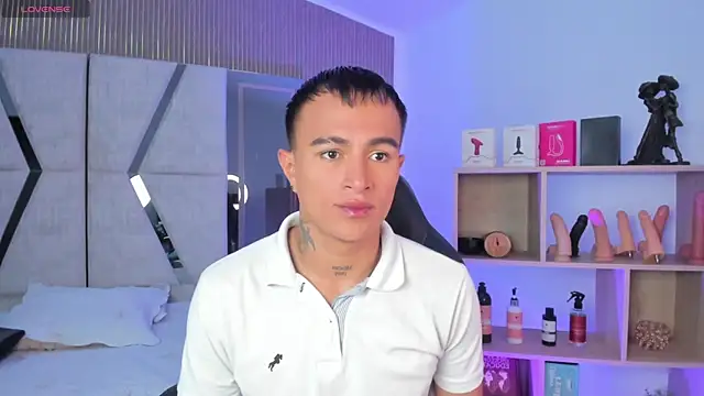 LiamDeep online show from February 2026 08:08:02 PM