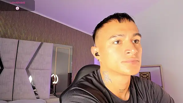 LiamDeep online show from February 2026 08:09:02 PM