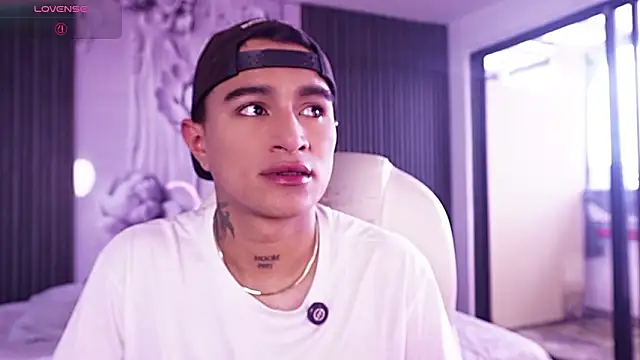 LiamDeep online show from February 2026 08:39:01 PM