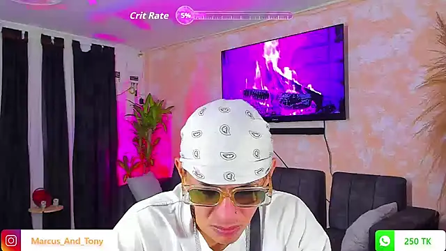 Snapshot of Marcus_and_Tony chatting on September 2025 04:39:01 AM Marcus and Tony online show from September 2025 04:39:01 AM