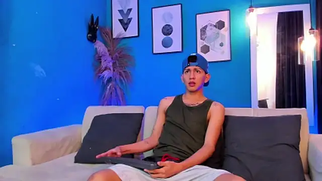 Snapshot of Marcus_and_Tony chatting on February 2026 06:31:02 PM Marcus and Tony online show from February 2026 06:31:02 PM