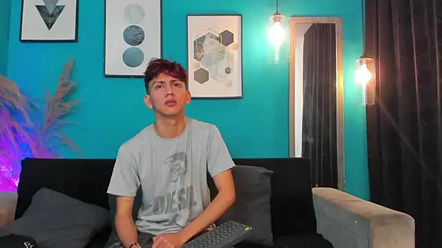 Snapshot of Marcus_and_Tony chatting on January 2026 03:34:02 AM Marcus and Tony online show from January 2026 03:34:02 AM