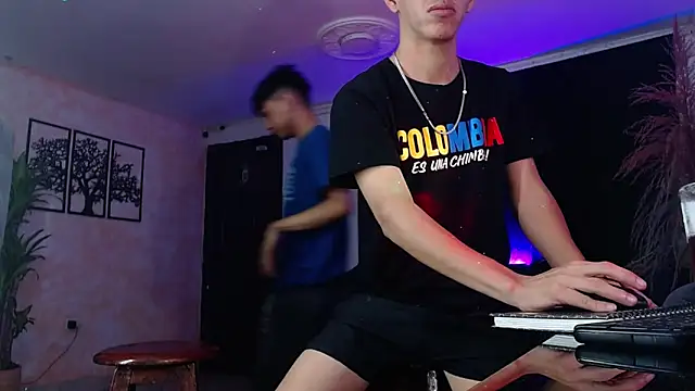 Snapshot of Marcus_and_Tony chatting on September 2025 03:50:02 AM Marcus and Tony online show from September 2025 03:50:02 AM