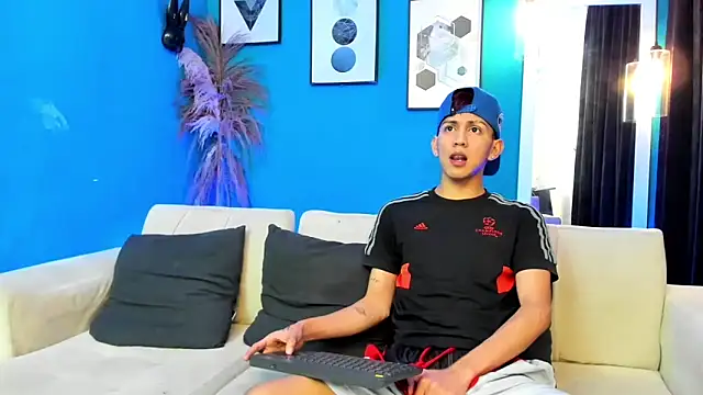 Snapshot of Marcus_and_Tony chatting on February 2026 03:53:02 AM Marcus and Tony online show from February 2026 03:53:02 AM