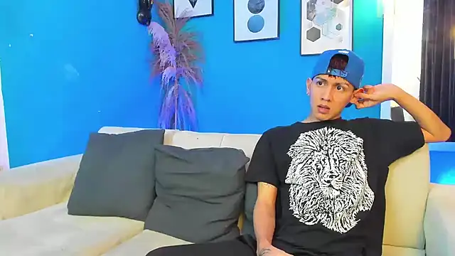 Snapshot of Marcus_and_Tony chatting on February 2026 03:40:01 AM Marcus and Tony online show from February 2026 03:40:01 AM