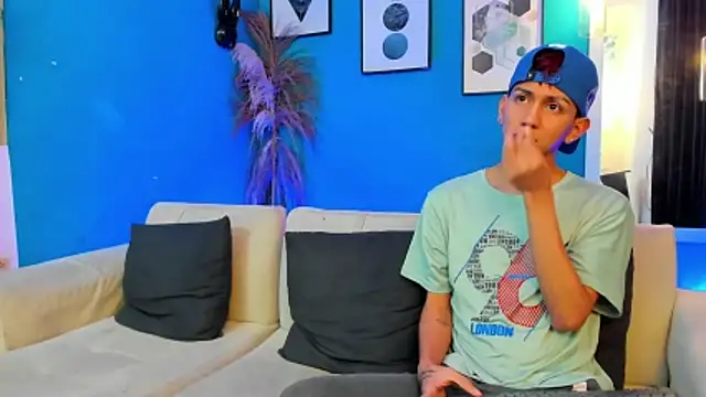 Snapshot of Marcus_and_Tony chatting on February 2026 04:01:02 AM Marcus and Tony online show from February 2026 04:01:02 AM