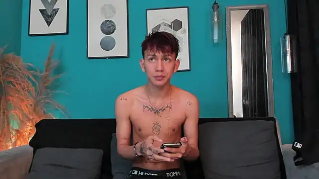 Snapshot of Marcus_and_Tony chatting on January 2026 03:46:01 AM Marcus and Tony online show from January 2026 03:46:01 AM