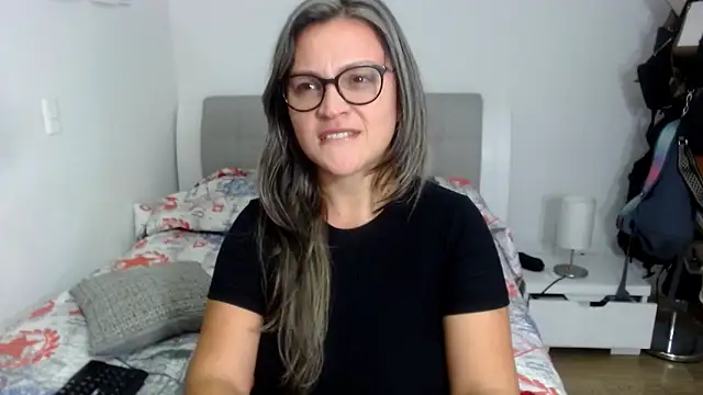 sophie lopez1 online show from February 2026 01:33:01 AM