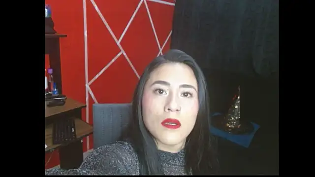 Emily Slave28 online show from October 2025 05:44:02 PM