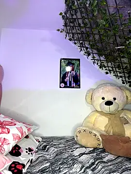 Snapshot of Melody_rouxxx chatting on October 2025 11:38:02 PM Melody rouxxx online show from October 2025 11:38:02 PM