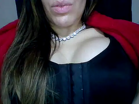Yasleal online show from April 2026 02:48:01 AM