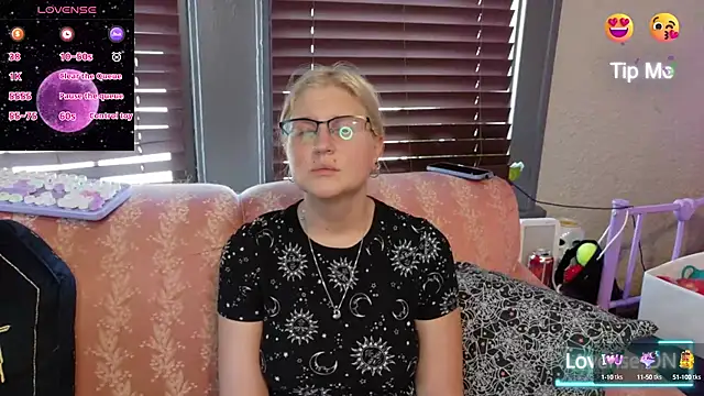 samanthamalichite online show from September 2025 09:09:01 PM