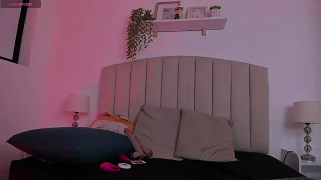 SunshineLizzy online show from October 2025 12:58:02 PM